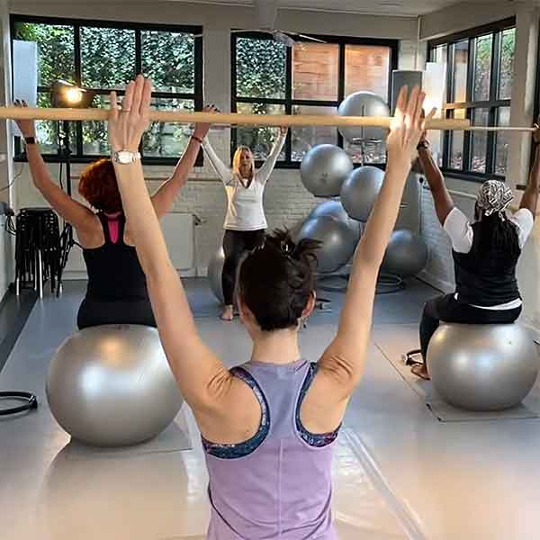 Le Pilates sur tapis (Pilates mat) 